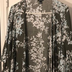 Oversized floral kimono